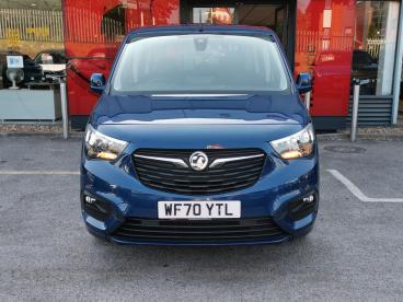 SPOTICAR Vauxhall Combo Life 1.2 Turbo Energy Euro 6 (s/s) 5dr (7 Seat) Used Car - Mpv Petrol Blue - Slough - 1200626059_2
