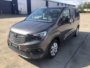 SPOTICAR Vauxhall Combo Life 1.5 Turbo D Se Euro 6 (s/s) 5dr Used Car - Mpv Diesel Grey - Bridgend - 1200628996_3