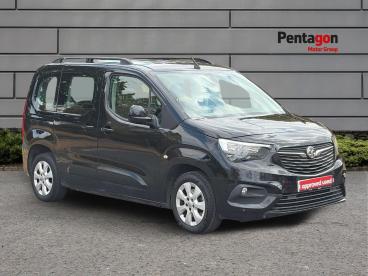 SPOTICAR Vauxhall Combo Life 1.2 Turbo Energy Euro 6 (s/s) 5dr (7 Seat) Used Car - Mpv Petrol Black - Lincoln - 1200632322_1