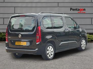 SPOTICAR Vauxhall Combo Life 1.2 Turbo Energy Euro 6 (s/s) 5dr (7 Seat) Used Car - Mpv Petrol Black - Lincoln - 1200632322_4
