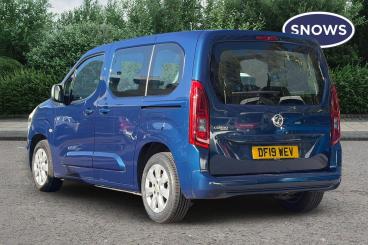 SPOTICAR Vauxhall Combo Life 1.2 Turbo Energy Euro 6 (s/s) 5dr Used Car - Mpv Petrol Blue - Southampton - 1200639296_3