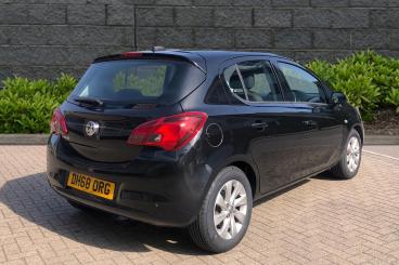 SPOTICAR Vauxhall Corsa 1.4i Ecotec Design Easytronic Euro 6 (s/s) 5dr Used Car - City Car Petrol Black - Rugby - 1200616072_5