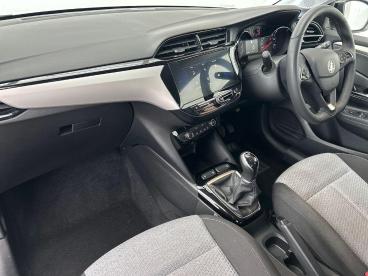 SPOTICAR Vauxhall Corsa 1.2 Design Euro 6 5dr Used Car - City Car Petrol White - Wigan - 1200643580_2