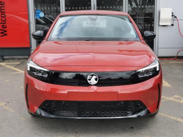 SPOTICAR Vauxhall Corsa Corsa-e 50kwh Design Auto 5dr Used Car - City Car Electric Red - Romford - 1200502248_2