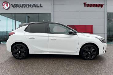 SPOTICAR Vauxhall Corsa Corsa-e 50kwh Ultimate Auto 5dr Used Car - City Car Electric White - Southend-on-sea - 1200571798_4