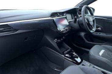 SPOTICAR Vauxhall Corsa Corsa-e 50kwh Ultimate Auto 5dr Used Car - City Car Electric White - Basildon - 1200585301_2