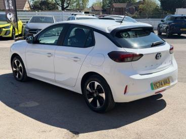 SPOTICAR Vauxhall Corsa Corsa-e 50kwh Design Auto 5dr Used Car - City Car Electric White - Billinghay - 1200611641_4