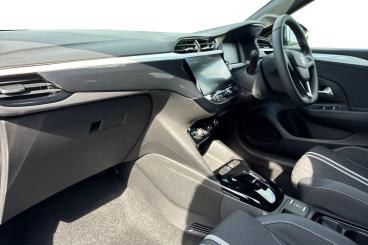 SPOTICAR Vauxhall Corsa Corsa-e 50kwh Gs Auto 5dr Used Car - City Car Electric White - Southend-on-sea - 1200618917_2