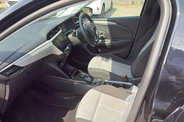 SPOTICAR Vauxhall Corsa Corsa-e 50kwh Design Auto 5dr Used Car - City Car Electric Black - Rochester - 1200620997_3