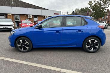 SPOTICAR Vauxhall Corsa Corsa-e 50kwh Design Auto 5dr Used Car - City Car Electric Blue - Eastleigh - 1200631709_4