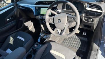 SPOTICAR Vauxhall Corsa Corsa-e 50kwh Ultimate Auto 5dr Used Car - City Car Electric Grey - Redditch - 1200641245_4