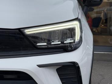 SPOTICAR Vauxhall Crossland 1.2 Turbo Gs Line Euro 6 (s/s) 5dr Used Car - Suv Petrol White - Watford - 1200550454_5