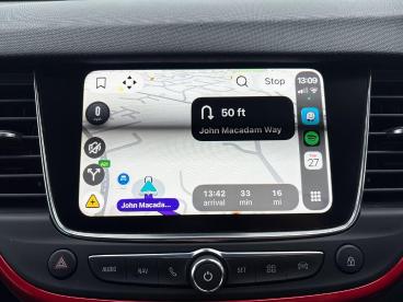 SPOTICAR Vauxhall Crossland 1.2 Turbo Gs Auto Euro 6 (s/s) 5dr Used Car - Suv Petrol White - St Leonards On Sea - 1200573814_5