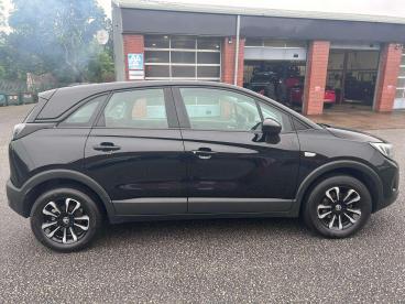 SPOTICAR Vauxhall Crossland 1.2 Turbo Design Euro 6 (s/s) 5dr Used Car - Suv Petrol Black - Colwyn Bay - 1200601341_2