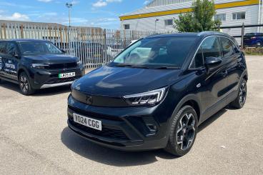 SPOTICAR Vauxhall Crossland 1.2 Turbo Ultimate Auto Euro 6 (s/s) 5dr Used Car - Suv Petrol Black - Dartford - 1200607835_3