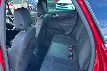 SPOTICAR Vauxhall Crossland 1.2 Turbo Ultimate Auto Euro 6 (s/s) 5dr Used Car - Suv Petrol Red - Rochester - 1200608429_5