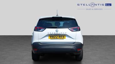 SPOTICAR Vauxhall Crossland 1.2 Design Euro 6 (s/s) 5dr Used Car - Suv Petrol White - Croydon - 1200612675_4
