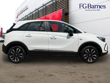 SPOTICAR Vauxhall Crossland 1.2 Turbo Design Euro 6 (s/s) 5dr Used Car - Suv Petrol White - Guildford - 1200617577_2