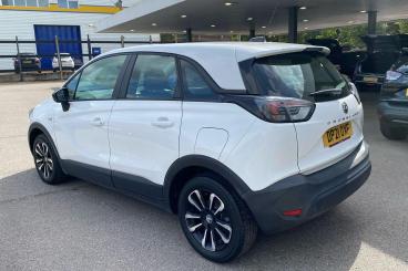 SPOTICAR Vauxhall Crossland 1.2 Se Euro 6 (s/s) 5dr Used Car - Suv Petrol White - Bexleyheath - 1200632862_2