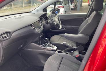 SPOTICAR Vauxhall Crossland 1.2 Turbo Ultimate Auto Euro 6 (s/s) 5dr Used Car - Suv Petrol Red - Dartford - 1200637278_3