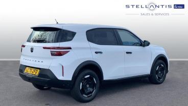 SPOTICAR Vauxhall Frontera 1.2 Mhev Design E-dct Euro 6 (s/s) 5dr Used Car - Suv Hybrid Blue - Croydon - 1200555566_3