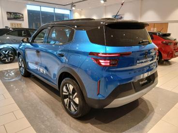 SPOTICAR Vauxhall Frontera 44kwh Gs Auto 5dr Used Car - Suv Electric Blue - Accrington - 1200571108_4