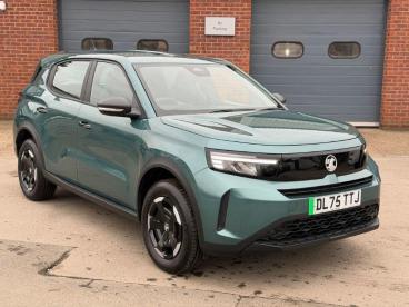 SPOTICAR Vauxhall Frontera 44kwh Design Auto 5dr Used Car - Suv Electric Green - Billinghay - 1200589308_1
