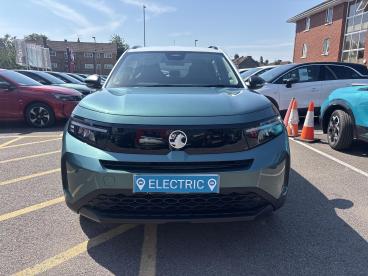 SPOTICAR Vauxhall Frontera 44kwh Design Auto 5dr Used Car - Suv Electric Green - Romford - 1200618738_2