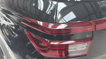 SPOTICAR Vauxhall Frontera 44kwh Gs Auto 5dr Used Car - Suv Electric Black - London - 1200619759_5