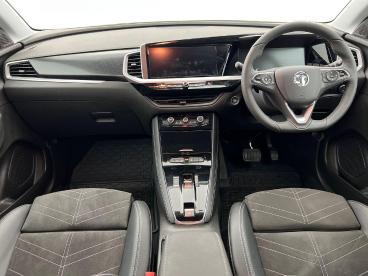 SPOTICAR Vauxhall Grandland 1.2 Mhev Ultimate E-dct Euro 6 (s/s) 5dr Used Car - Suv Hybrid Grey - Salisbury - 1200548821_5