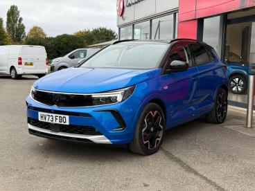 SPOTICAR Vauxhall Grandland 1.6 14.2kwh Ultimate Auto Euro 6 (s/s) 5dr Used Car - Suv Plug-in Hybrid Blue - Boston - 1200550161_5