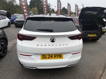 SPOTICAR Vauxhall Grandland 1.2 Turbo Ultimate Euro 6 (s/s) 5dr Used Car - Suv Petrol White - Colwyn Bay - 1200550717_5