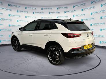 SPOTICAR Vauxhall Grandland 1.2 Turbo Ultimate Euro 6 (s/s) 5dr Used Car - Suv Petrol White - West Thurrock Grays - 1200554304_3