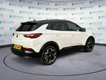 SPOTICAR Vauxhall Grandland 1.2 Turbo Ultimate Euro 6 (s/s) 5dr Used Car - Suv Petrol White - West Thurrock Grays - 1200554304_5