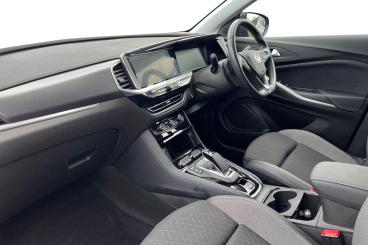 SPOTICAR Vauxhall Grandland 1.6 13.2kwh Elite Auto Euro 6 (s/s) 5dr Used Car - Suv Plug-in Hybrid Blue - Southend-on-sea - 1200555993_2
