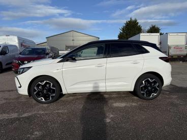 SPOTICAR Vauxhall Grandland 1.2 Ultimate E-dct Euro 6 (s/s) 5dr Used Car - Suv Hybrid White - Inverness - 1200560880_4