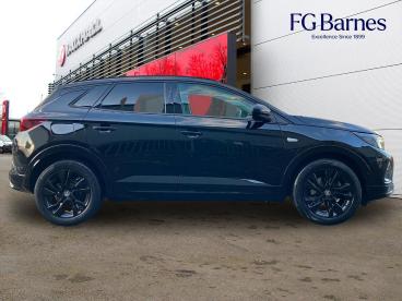 SPOTICAR Vauxhall Grandland 1.2 Turbo Gs Euro 6 (s/s) 5dr Used Car - Suv Petrol Black - Guildford - 1200562858_2