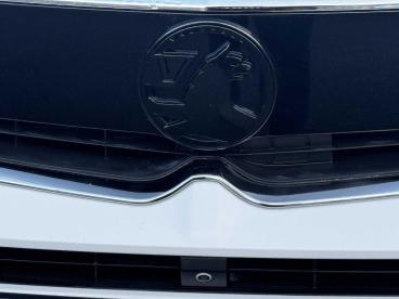 SPOTICAR Vauxhall Grandland 1.5 Turbo D Ultimate Auto Euro 6 (s/s) 5dr Used Car - Suv Diesel White - Colwyn Bay - 1200563401_5