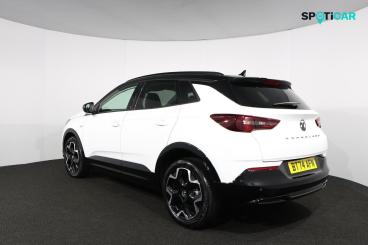 SPOTICAR Vauxhall Grandland 1.2 Ultimate E-dct Euro 6 (s/s) 5dr Used Car - Suv Hybrid White - Boston - 1200564062_5