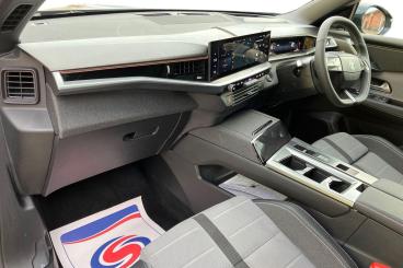 SPOTICAR Vauxhall Grandland 1.2 Ultimate E-dct Euro 6 (s/s) 5dr Used Car - Suv Hybrid Black - Ilkeston - 1200564222_2