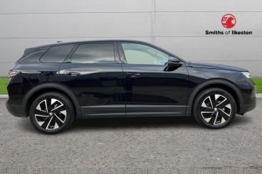 SPOTICAR Vauxhall Grandland 1.2 Ultimate E-dct Euro 6 (s/s) 5dr Used Car - Suv Hybrid Black - Ilkeston - 1200564222_4