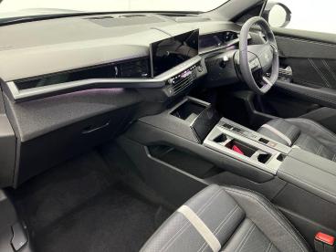 SPOTICAR Vauxhall Grandland 73kwh Gs Auto 5dr Used Car - Suv Electric Blue - Poole - 1200568766_2