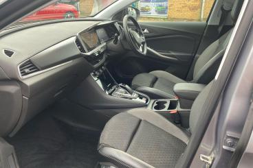 SPOTICAR Vauxhall Grandland 1.2 Turbo Elite Auto Euro 6 (s/s) 5dr Used Car - Suv Petrol Grey - Rochester - 1200571090_3