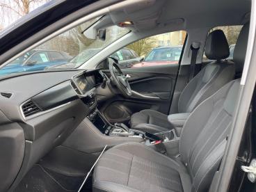 SPOTICAR Vauxhall Grandland 1.6 14.2kwh Gs Auto Euro 6 (s/s) 5dr Used Car - Suv Plug-in Hybrid Black - Taunton - 1200573334_2