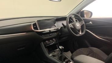SPOTICAR Vauxhall Grandland 1.2 Turbo Ultimate Euro 6 (s/s) 5dr Used Car - Suv Petrol Red - Birmingham - 1200575792_2