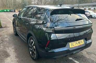 SPOTICAR Vauxhall Grandland 1.2 Gs E-dct Euro 6 (s/s) 5dr Used Car - Suv Hybrid Black - Woolwich - 1200577039_2