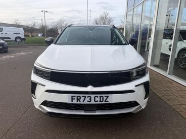 SPOTICAR Vauxhall Grandland 1.6 14.2kwh Ultimate Auto Euro 6 (s/s) 5dr Used Car - Suv Plug-in Hybrid White - Boston - 1200577609_4