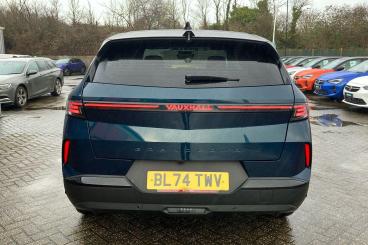 SPOTICAR Vauxhall Grandland 1.2 Gs E-dct Euro 6 (s/s) 5dr Used Car - Suv Hybrid Blue - Dartford - 1200577630_4