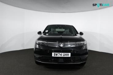 SPOTICAR Vauxhall Grandland 1.2 Ultimate E-dct Euro 6 (s/s) 5dr Used Car - Suv Hybrid Black - Uk - 1200577980_2