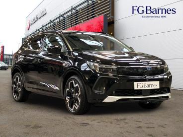 SPOTICAR Vauxhall Grandland 1.2 Turbo Ultimate Auto Euro 6 (s/s) 5dr Used Car - Suv Petrol Black - Guildford - 1200578272_1